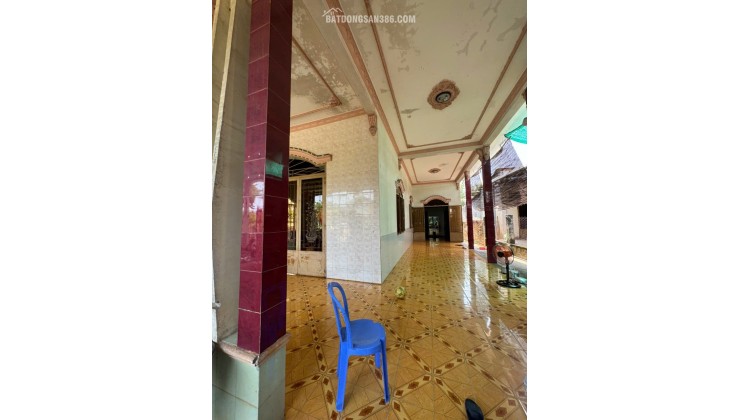 BÁN ĐẤT TẶNG NHÀ CẤP 4 TẠI ĐỒNG NAI. DT 372,1 M2. SHR. GIÁ BÁN 25XX. LH:0965156765.