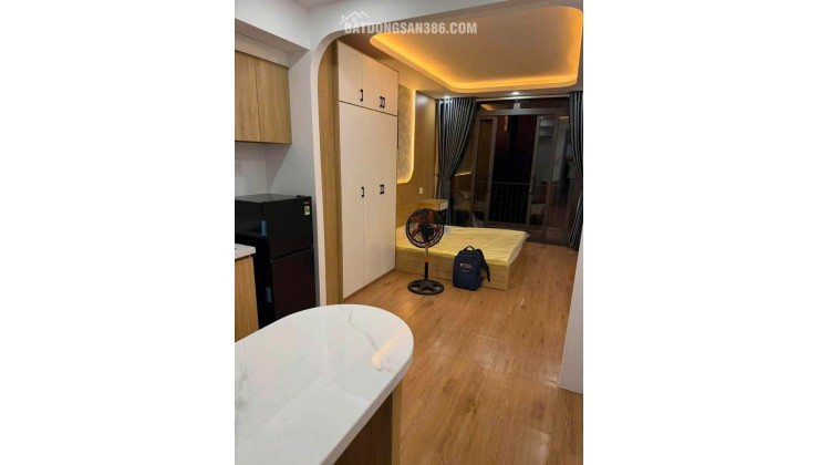 70m2 dòng tiền 45tr/th đường trước nhà 13m, vỉa hè, nhà 2 thoáng vv Nhà mặt phố Văn Cao - Tân Phú