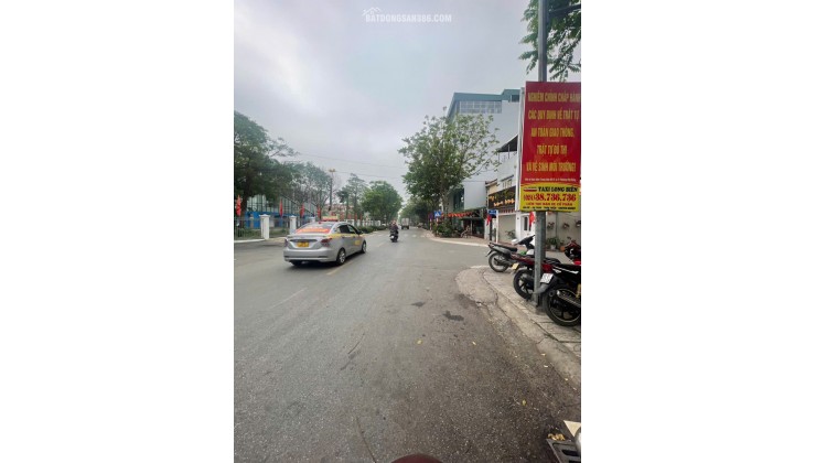 Hàng hiếm có 1 0 2 đây anh chị ơi !!!! 

BÁN NHÀ VIỆT HƯNG ĐƯỜNG Ô TÔ TRÁNH - KINH DOANH - SÁT MẶT PHỐ VIỆT HƯNG