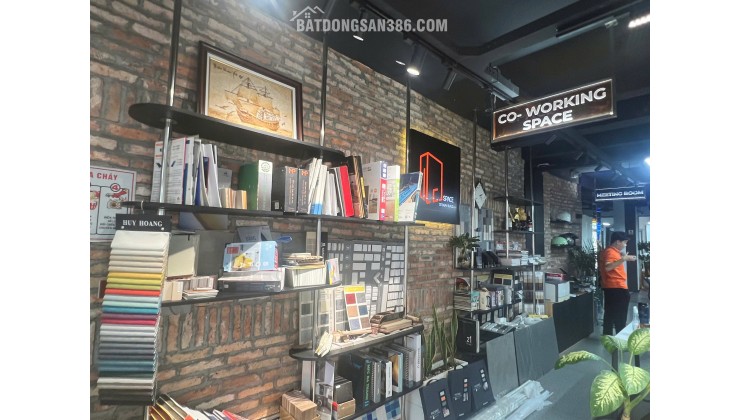 SANG MẶT BẰNG VĂN PHÒNG 80M2 ĐANG THUÊ Ở MẶT TIỀN ĐƯỜNG NGUYỄN CẢNH CHÂN Q1. LH:0765777099.