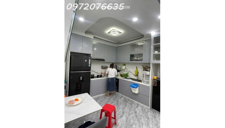 NHỈNH 4.x TỶ- HUỲNH TẤN PHÁT- NHÀ MỚI- DT 4 x 19- 4 PN, SHR- HOÀN CÔNG- GẦN PHÚ MỸ HƯNG.