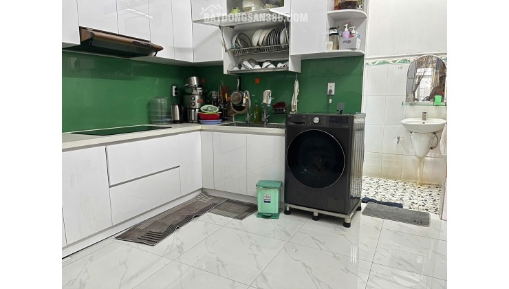 BÁN NHÀ CHÍNH CHỦ: NHỎ, ĐẸP, CHẮC CHẮN, HẺM THÔNG - RỘNG, KDC THÂN THIỆN. LH:0989051114.