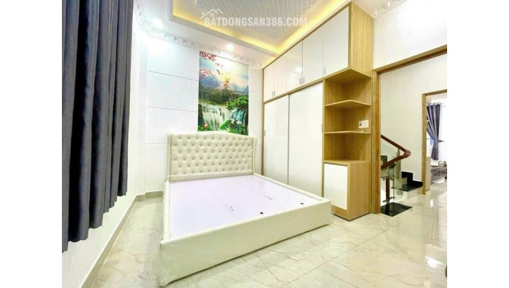 CHỈ 7.x TỶ- NHÀ 4 TẦNG- GẦN HOÀNG QUỐC VIỆT- HUỲNH THỊ ĐỒNG- HXH 6M- DT 4.6 x 12 - 2 LẦU- 4PN- HOÀN CÔNG.