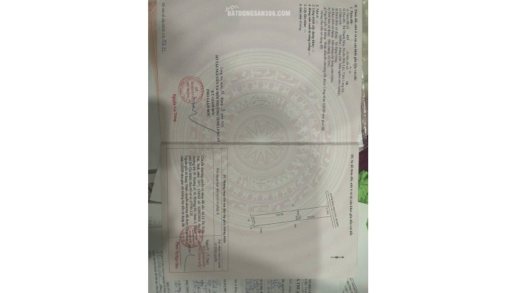 KẸT  TIỀN CẦN BÁN LÔ ĐẤT 2 MẶT TIỀN :DT 8M X 86= 688M2 CHỈ 1.6 TỶ. LH:0903198949.