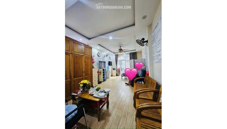 Nhà ĐẸP ngay TT Q.7 cũ - 60m2 - 4 PN - BTCT kiên cố - 6.x tỷ