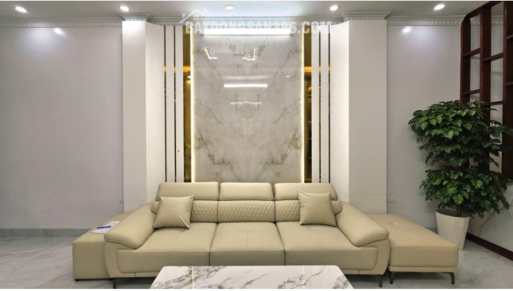 HOÀNG VĂN THÁI – THANG MÁY – TRUNG TÂM THANH XUÂN