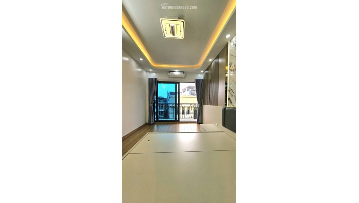 HOÀNG VĂN THÁI – THANG MÁY – TRUNG TÂM THANH XUÂN