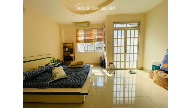 Xe hơi ngủ nhà - gần Vincom Nam Long - 4 tầng - 5 x 16m - 8.65 tỷ