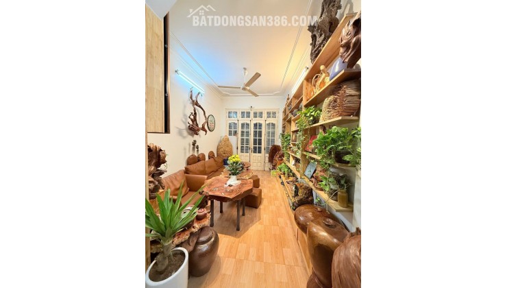 NHÀ PHỐ HOÀNG VĂN THÁI – Ô TÔ ĐỖ CỬA – KINH DOANH – DÒNG TIỀN TỐT