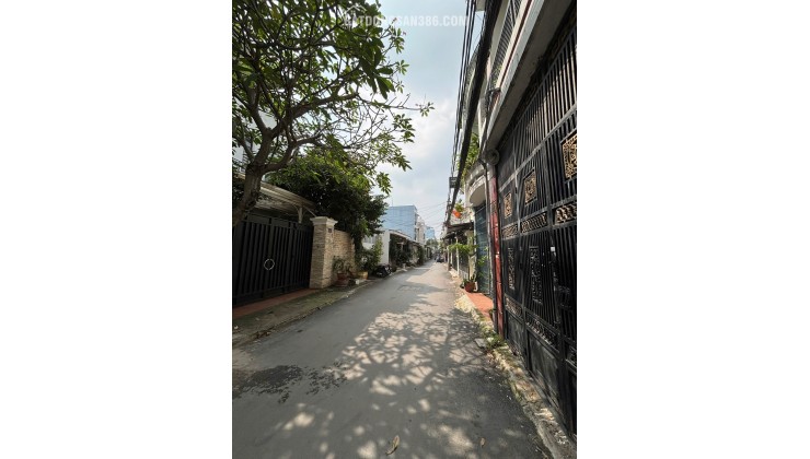 Tương lai mặt tiền đường số - ngang 5m x 14m - hẻm xe hơi thông - 10 tỷ