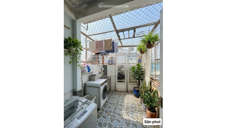 Bán nhà Lạc Long Quân, P10, Tân Bình - 4 tầng - 35m2 - chỉ 4.5 tỷ