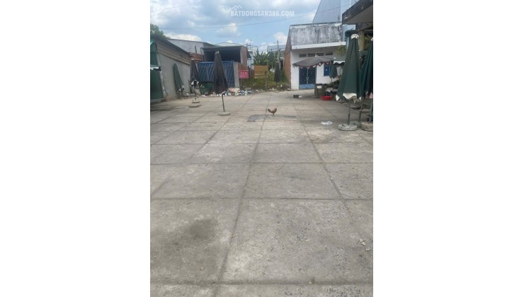 BÁN ĐẤT TẠI CHỢ DT81M2 SHR TRÊN ĐẤT CÓ NHÀ TIỀN CHẾ CỬA KÉO ĐÀI LOAN 950TR LH:0974004184 GẶP TRUNG.