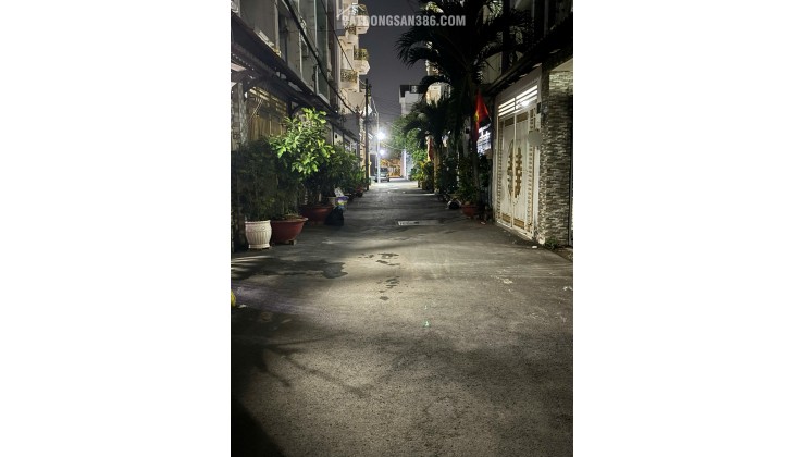 Nhà 64m2(4x16m) - Khu đồng bộ, an ninh, dân trí  - 3 tầng - HXH - 5.4 tỷ