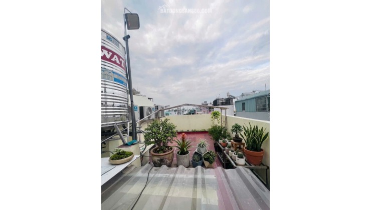 NHÀ MỚI 4 LẦU – LẠC LONG QUÂN – CHỈ HƠN 3 TỶ – HẺM XE HƠI