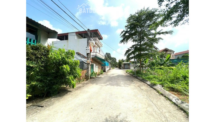 Đầy rồi lô đất 100m2 gần Đại học Quốc Gia, khu vực trung tâm Hòa Lạc. Phù hợp xây trọ, đầu tư sinh lời, kết nối Metro 5 – Quốc Lộ 21