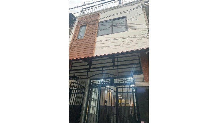 Ngay BỐN XÃ - tặng  FULL NỘI THẤT - NHÀ MỚI TINH - CHỈ DỌN VÀO Ở - 4.7  tỷ (thương lượng)