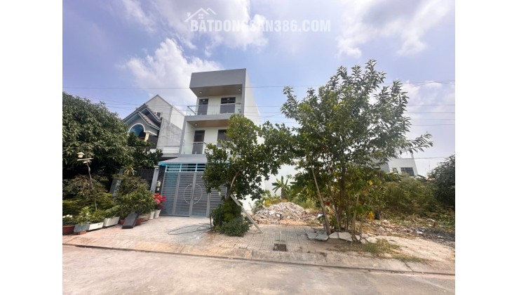 Bán lô đất đẹp KĐT Đông Tăng Long Quận 9 - 100m2 - Đường 10m có lề - Chỉ 8 Tỷ