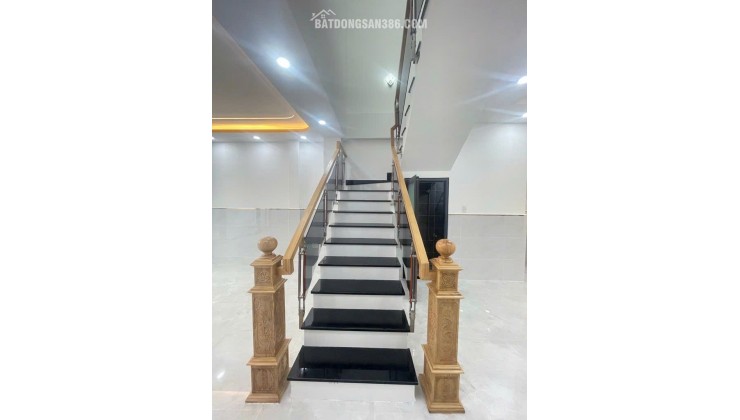 Bán nhà HXH thông - Nguyễn Thị Tú - DTSD lên tới 144m2 - giá chỉ 5.5 tỷ(tl)