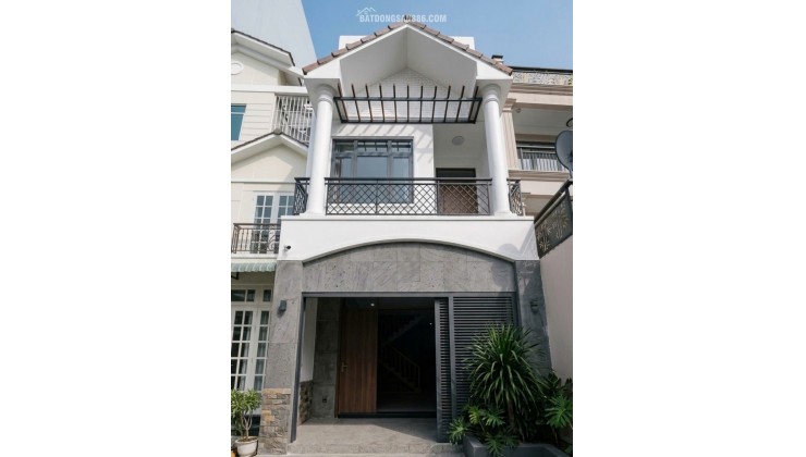 GIÁ 9.X TỶ- SIÊU PHẨM LÊ THỊ CHỢ- QUẬN 7- NHÀ 4T- DT 5 X 13- ĐƯỜNG XE TẢI.