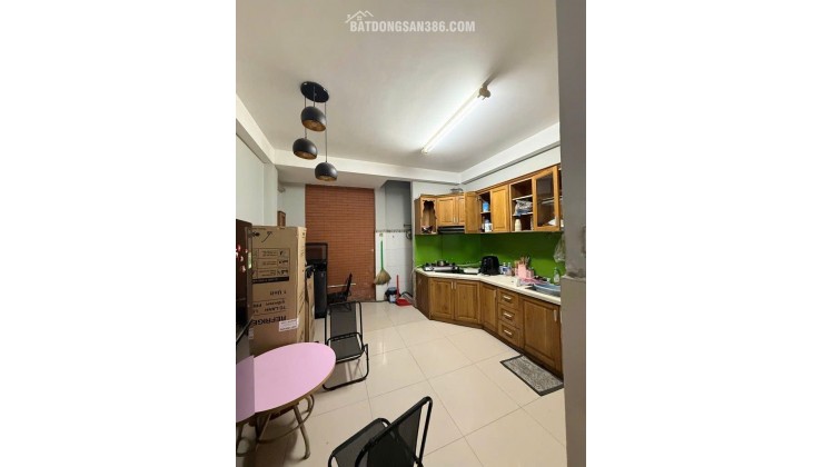 Bán nhà / Bình Long, Tân Phú - 3 tầng - (4.1x11.5) - 4 phòng ngủ - chỉ 4.5 tỷ (tl)