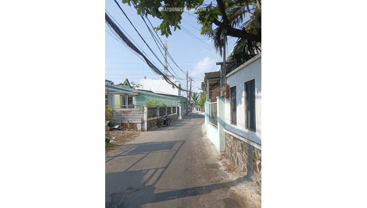 giá sieu hot chi : 26 tỷ. DT 560M2 . Ngay  Đỗ Xuân Hợp . phuoc long a , q9 , hcm