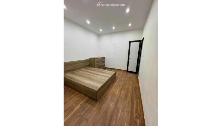 Nhà Ba ĐÌnh, Giá giật mình, nhỉnh 8 tỷ có nhà 35m x 4 tầng