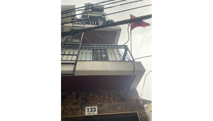 Nhà phố Hoàng Mai, mớii hoàn thiện,oto đỗ cửa  77m x 6 tầng, thang máy, Tổng 11 phòng, vừa cho thuê dòng tiền vừa ở