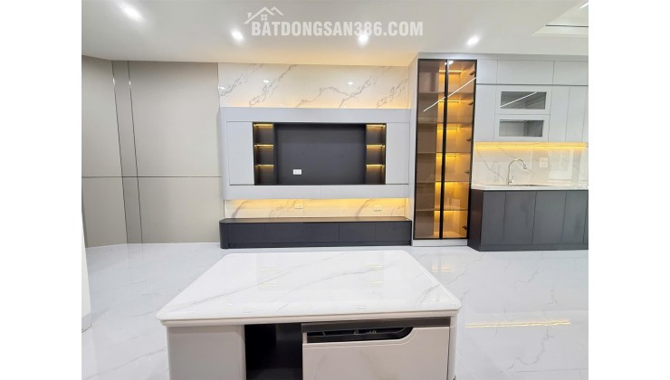 Bán Nhà 7 tầng Thang Máy Hà Đông 50m² Phân lô - vỉa hè - Gần Công Viên 365 Giá Tốt
