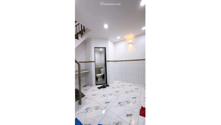 NHÀ MỚI 100% TÔN ĐẢN QUẬN 4 – 3 TẦNG – 2PN 2WC – 1.6 TỶ