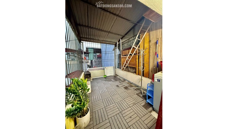  NHÀ KIM HOA - XÃ ĐÀN - GIẢI PHÓNG: 5 TẦNG KIÊN CỐ - VỊ TRÍ TRUNG TÂM KẾT NỐI CÁC QUẬN - CHỈ HƠN 4 TỶ 