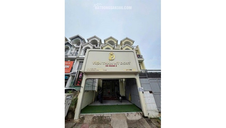 Sang nhượng mặt bằng Nail - Gội tại DT743A Dĩ An, Bình Dương