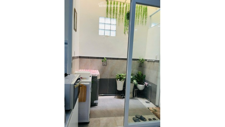 BÁN NHÀ 617/** NGUYỄN KIỆM, PHƯỜNG 9, QUẬN PHÚ NHUẬN. 75.1M2 CHỈ 13.8 TỶ. LH:0937133343