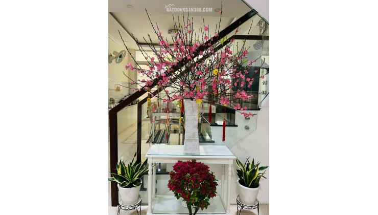 BÁN NHÀ 617/** NGUYỄN KIỆM, PHƯỜNG 9, QUẬN PHÚ NHUẬN. 75.1M2 CHỈ 13.8 TỶ. LH:0937133343