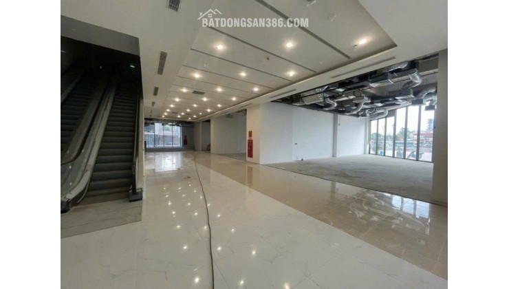 MẶT BẰNG VĂN PHÒNG ĐẸP – GIÁ LINH HOẠT TẠI ROX TOWER, 136 HỒ TÙNG MẬU