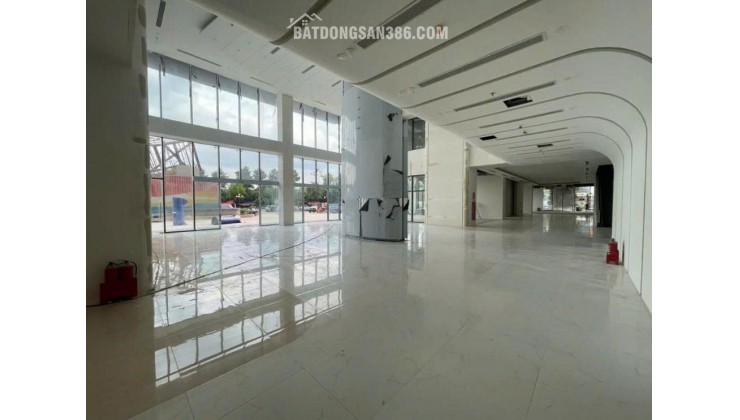  MẶT BẰNG VĂN PHÒNG ĐẸP – GIÁ LINH HOẠT TẠI ROX TOWER, 136 HỒ TÙNG MẬU