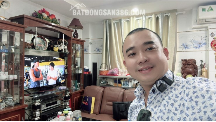 CHDV GẦN SÂN BAY, 7 TẦNG THANG MÁY, PCCC ĐẦY ĐỦ, DÒNG TIỀN ỔN ĐỊNH