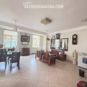 Phân lô 2 Ô tô tránh Nguyễn Chánh  60m 4T Kinh doanh cực tốt, 31.9 tỷ