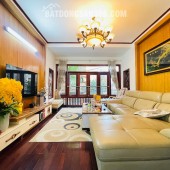 Trung Tâm Lạc Long Quân - Nhà Đẹp 6 Tầng - Chủ Xây Tâm Huyết Tặng Nội Thất - Ô Tô Đỗ Cửa - Sổ Chính Chủ - Ở Sướng