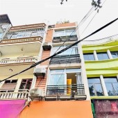 Bán Gấp Nhà Ngõ 54 Nguyễn Chí THanh, SĐ 33m2, Xây 4 Tầng, MT 4m, Thoáng Sau, Tiện KD. Giá 11.2 Tỷ.