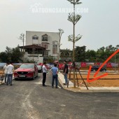 CẦN TIỀN CHO CON ĐI DU HỌC CẮT LỖ 300TR BÁN NHANH LÔ ĐẤT 100M2 FULL THỔ CƯ ĐẤT Ở HÒA LẠC.