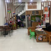 Bán nhà 43m2 3tầng giá hơn 5 tỷ Ô tô đỗ cửa tiện ích bạt ngàn
