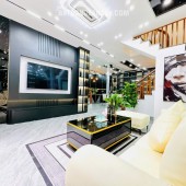 Bán nhà Vương Thừa Vũ TX- 41/50m2 5 tầng mặt tiền 4,3m giá hơn 12 tỷ ngõ thông ô tô đỗ cửa thiết kế đẹp sang trọng