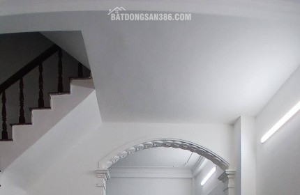 Bán nhà phố giáp nhị 41m 5 tầng mt4.8. Sâu 8,5m. Giá9ty45. Mặt ngõ oto. Kinh doanh tiền khủng.