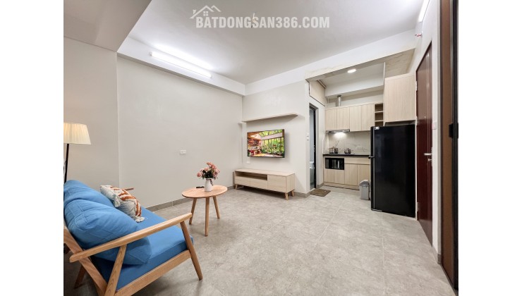 Cho thuê căn hộ dich vụ 1 ngủ 50m2 ở đường Bưởi đầy đủ nội thất, có ban công