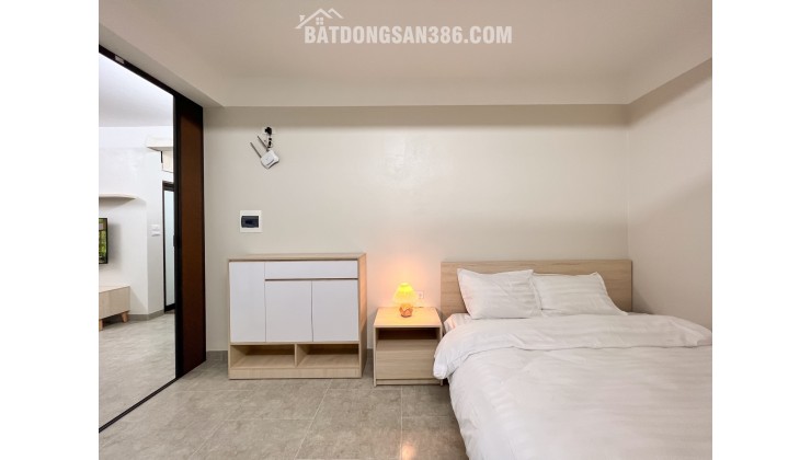 Cho thuê căn hộ dich vụ 1 ngủ 50m2 ở đường Bưởi đầy đủ nội thất, có ban công