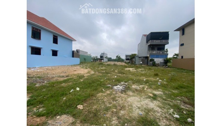 BÁN ĐẤT TP HUẾ, DT 252,6M2 THỔ CƯ, SHR CHỈ 26TR/M2. LH:0773465789