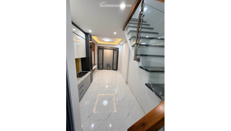 Bán nhà 2 tầng 26m2, 2PN, đường Lâm Văn Bền, Q.7, 3.2 tỷ. LH: 0947283834