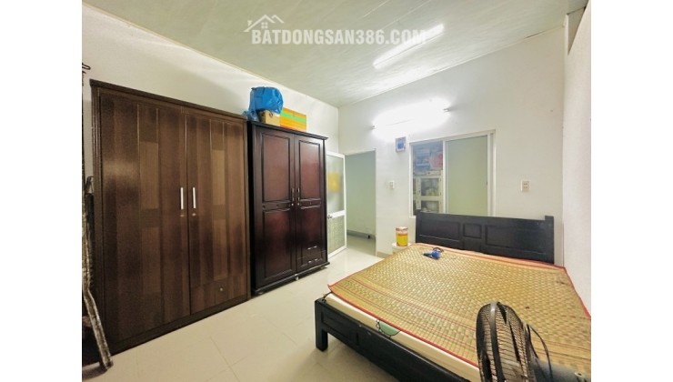 Nhà Lê Văn Hiến 5.68 tỷ, ô tô tránh nhau, 51tr/m2, 3PN, vị trí trung tâm