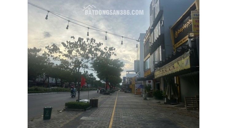Bán lô đôi mặt tiền Nguyễn Phước Lan Hoà Xuân, 200m2 ngang 10m, giá 38 tỷ