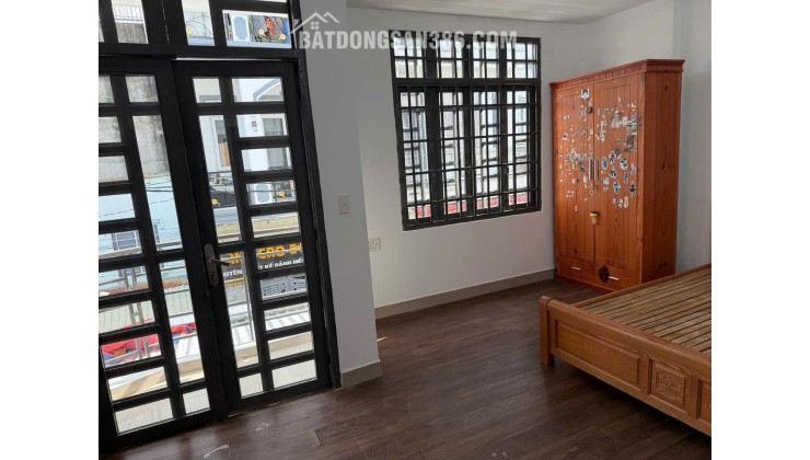 Cho thuê Nhà 1 trệt 1 lầu Đường 50 HBC liền kề PVĐ giá 9 triệu. Sẵn máy lạnh 2PN